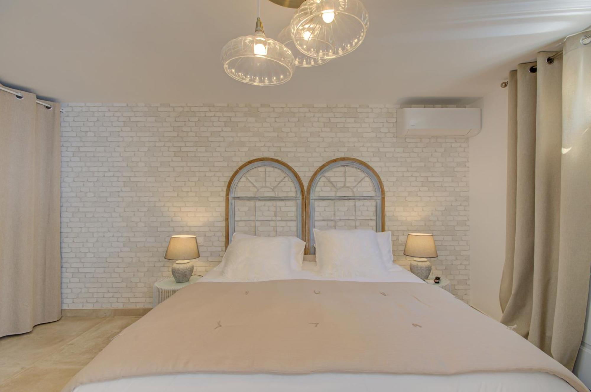 Domaine Le Courti - Adult Only Hotel Le Barcares Bilik gambar